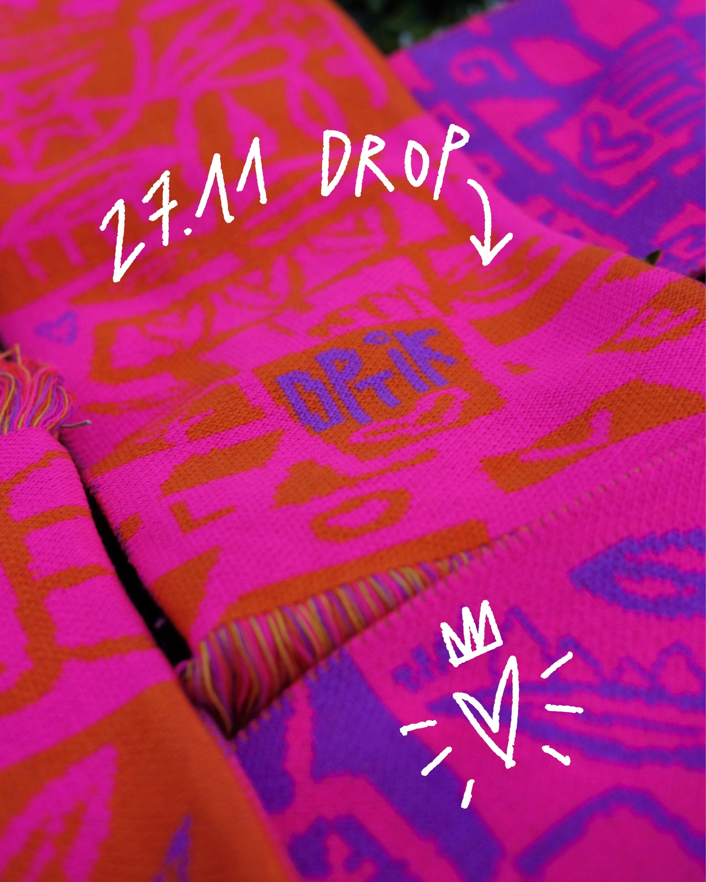 OPTIK Scarf HOT PINK 2